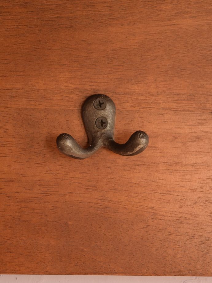 ウォールシェルフのフック