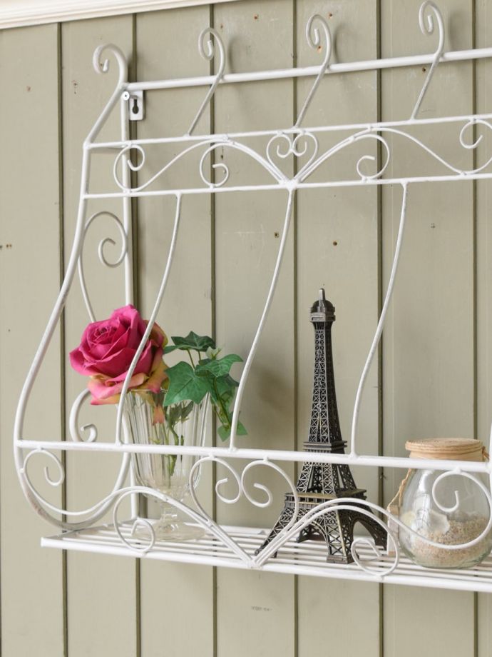 おしゃれな壁付けのプランターホルダー