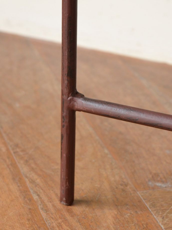 フランスのテーブルの脚