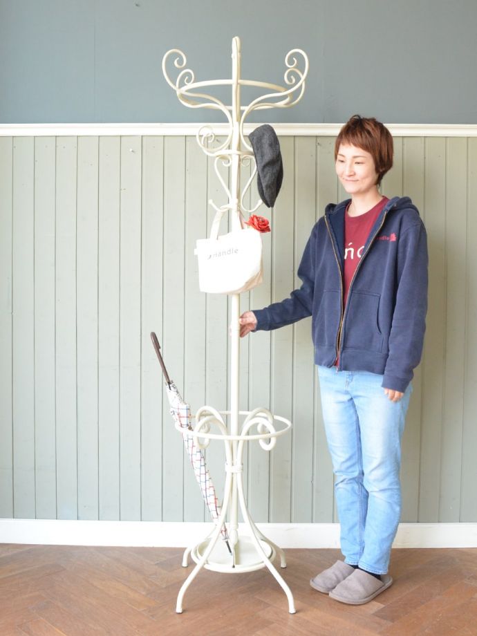 フランスのおしゃれなコートハンガー