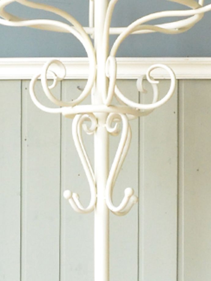 おしゃれなコートハンガー