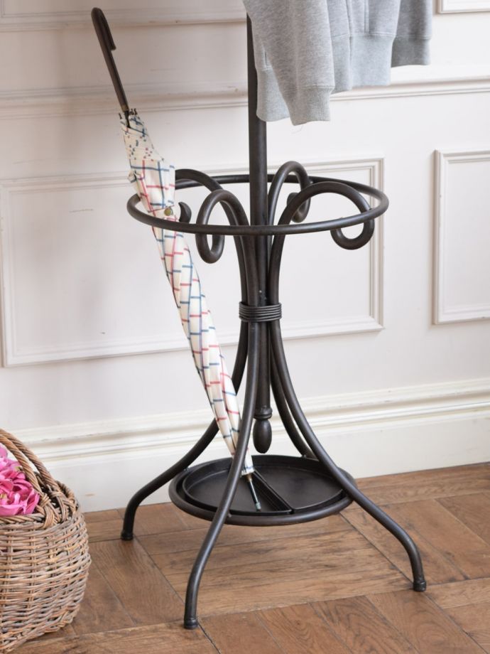 コートハンガーの傘立て