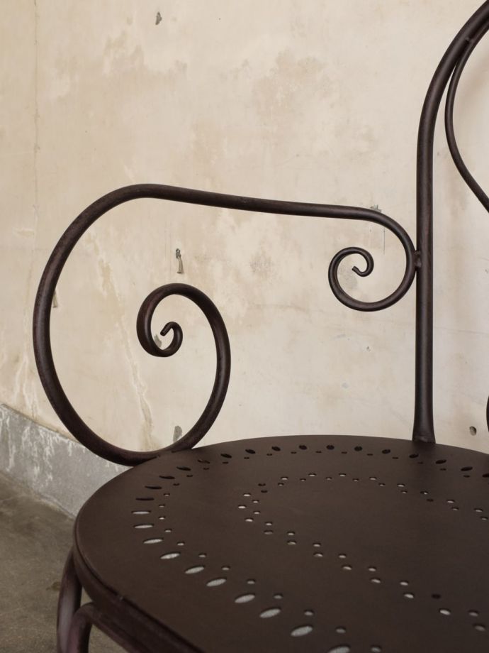 ガーデンチェアのアーム