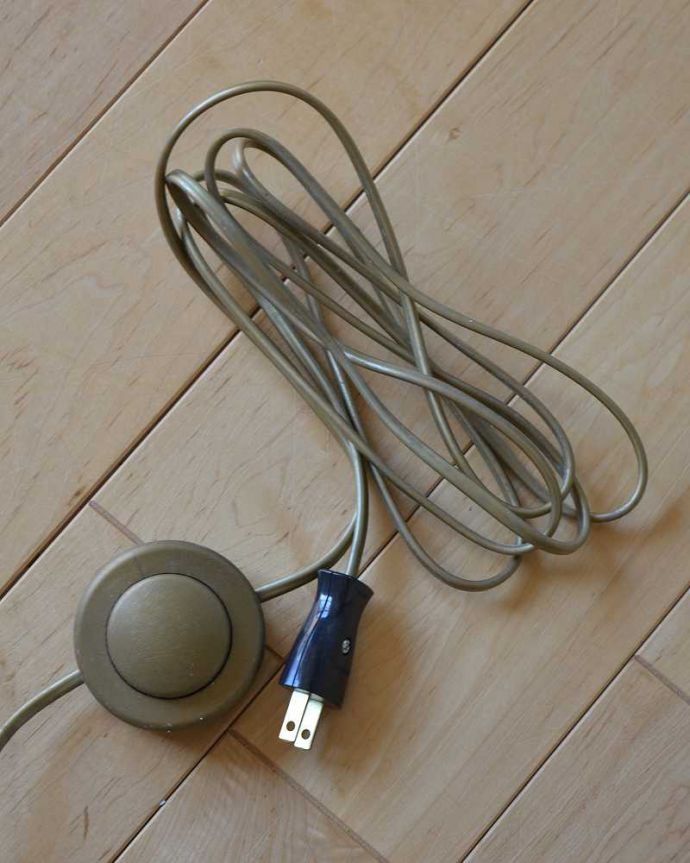 スタンドライト　照明・ライティング　フランスからやってきたフレンチシャビーなフロアランプ(E26球付) 。。(cff-1131)