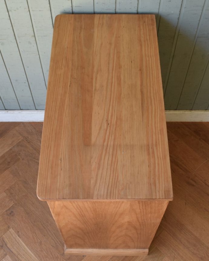 チェストの天板