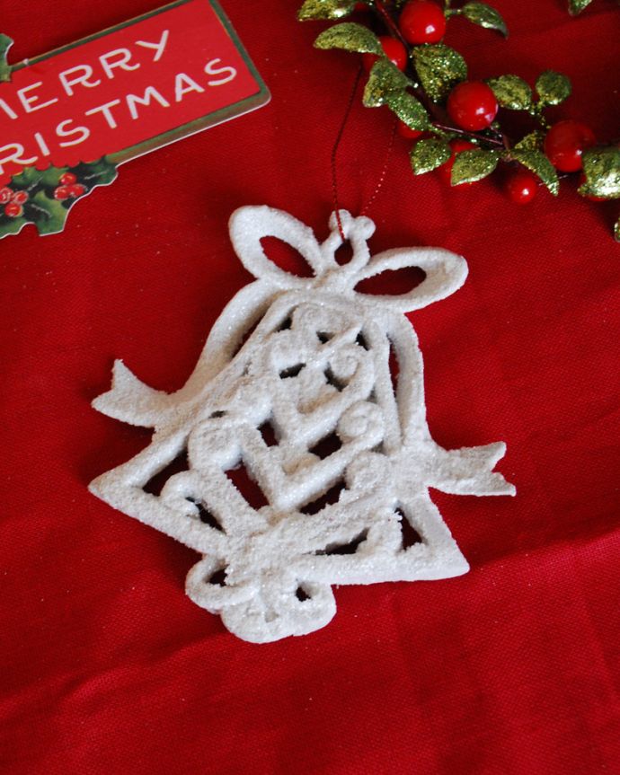 クリスマスのディスプレイを楽しむ雑貨