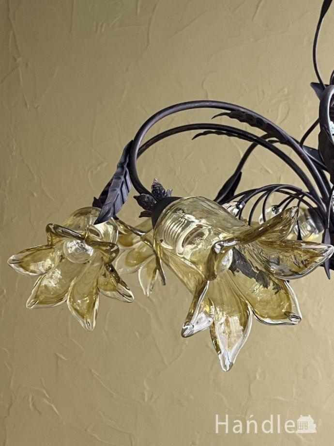 シャンデリア　照明・ライティング　アンティーク風のシェード付きシャンデリア(8灯)（Ｅ17電球付）。。(cr-502)