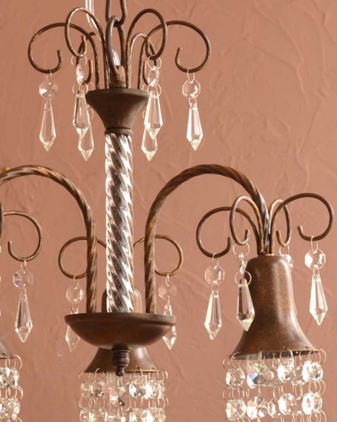 シャンデリア　照明・ライティング　ガラスのビーズが美しいアンティーク風のシャンデリア(3灯)（Ｅ17電球付） 。。(cr-527)