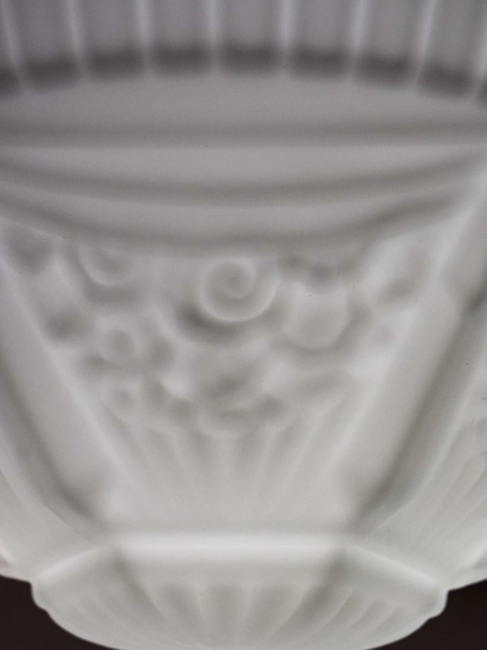 アールデコデザインのガラスシェード