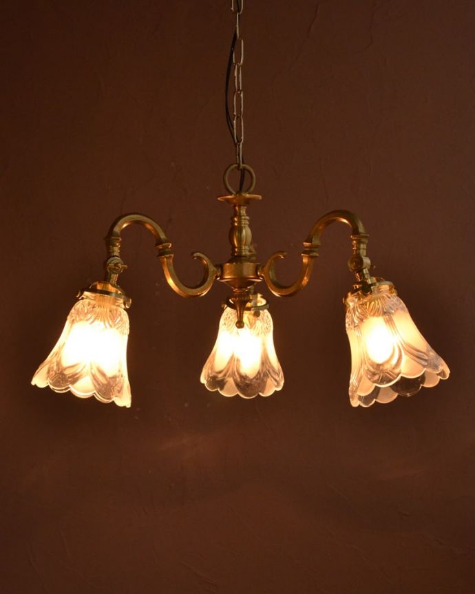 シャンデリア　照明・ライティング　アンティーク風シャンデリア（3灯・電球なし）　(cr-547-g)