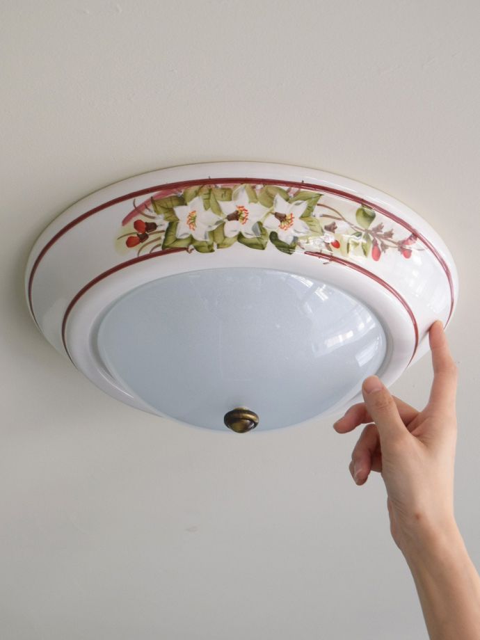 イタリア生まれのおしゃれなシーリングランプ