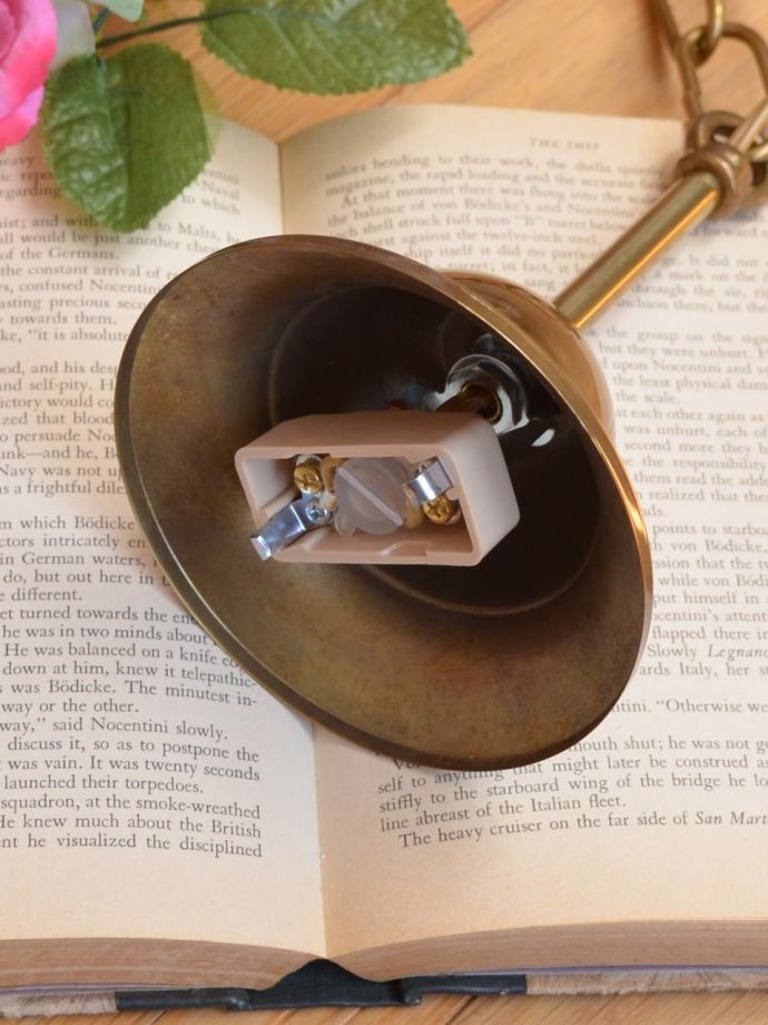 引っかけシーリングタイプのシャンデリア