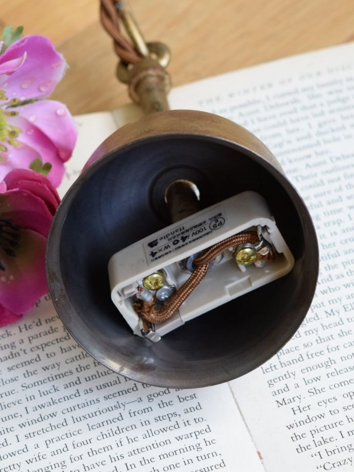 シャンデリアの取り付け