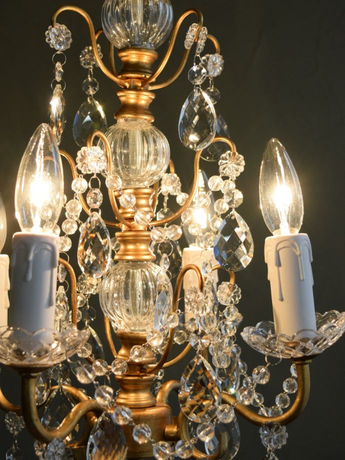 LED電球が使えるシャンデリア