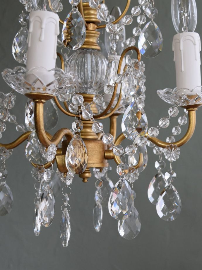 アンティーク調のフォルム