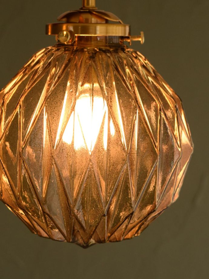 点灯後のペンダントライト