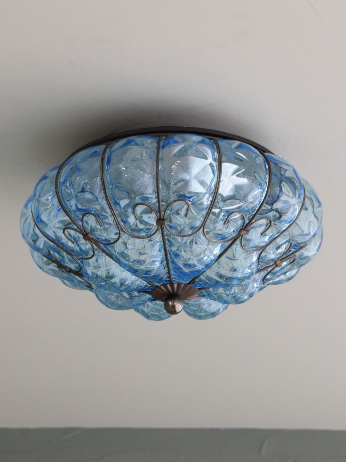 イタリア生まれのおしゃれなシーリングランプ