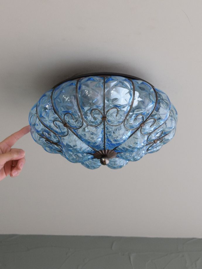 おしゃれなガラスシェードのシーリングライト