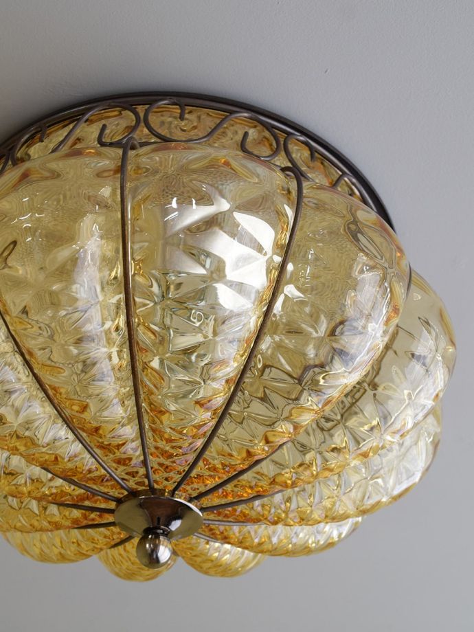 ヴェべチアンガラスのシェード