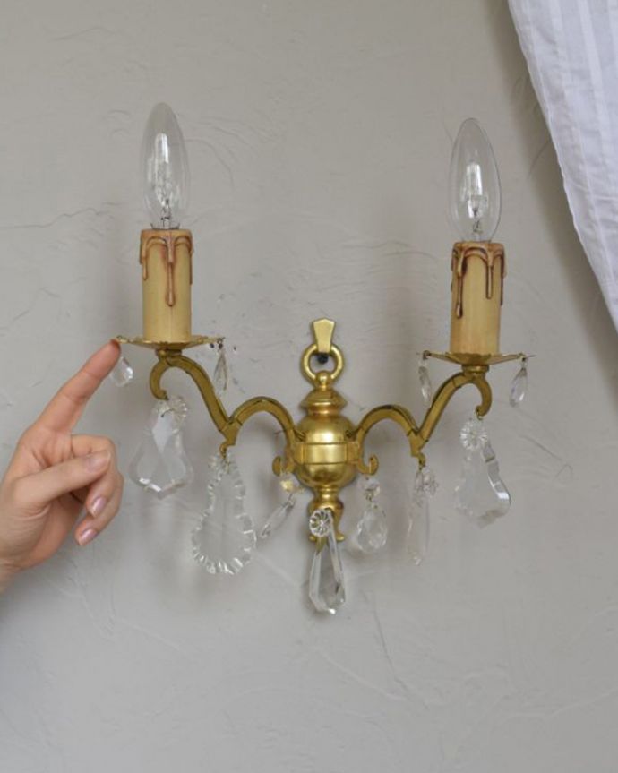 アンティークの壁付けシャンデリア