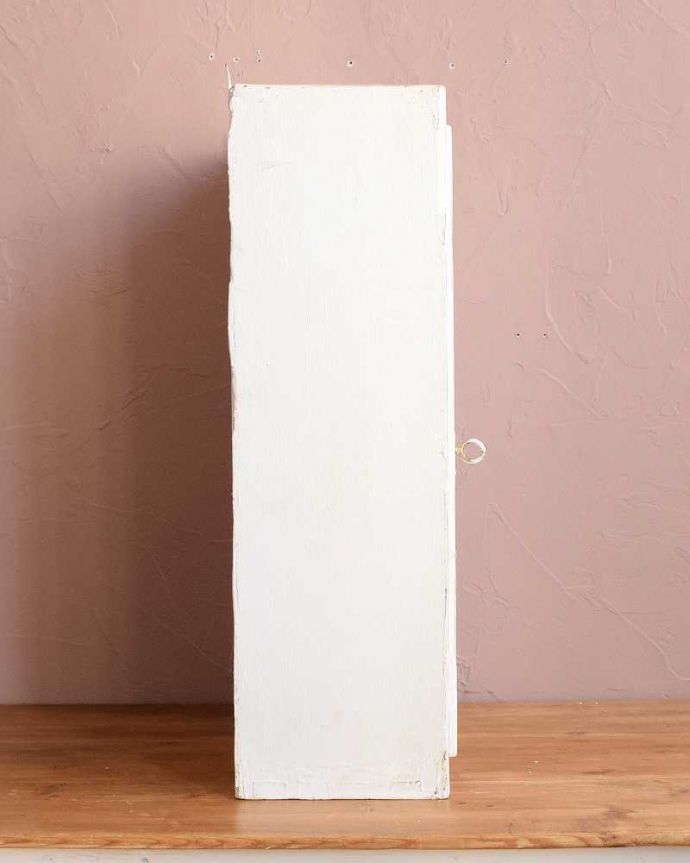 アンティークのキャビネット　アンティーク家具　小さなウォールキャビネット、ガラスの模様が可愛いアンティークスモールキャビネット。横顔だって美しい正面だけじゃなく横もキレイに修復してあります。(d-1077-f)