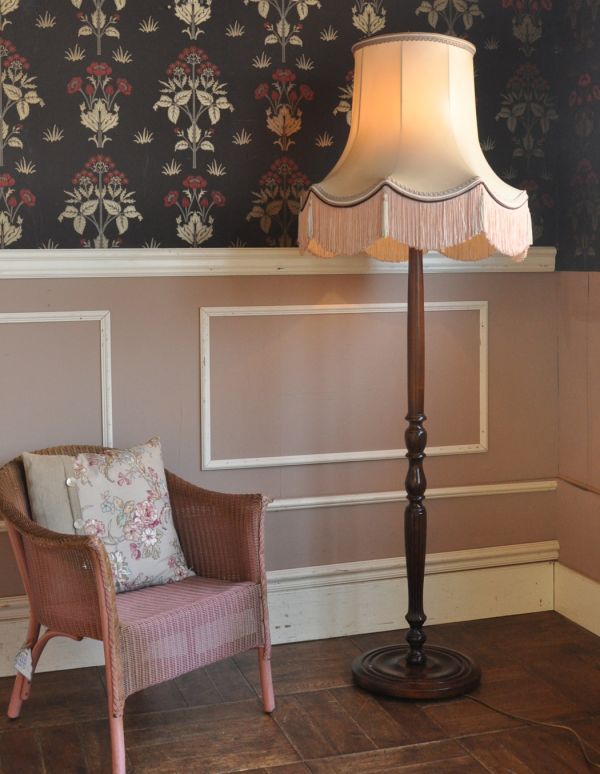 イギリスのアンティークスタンド照明、布シェードのフロアランプ(d