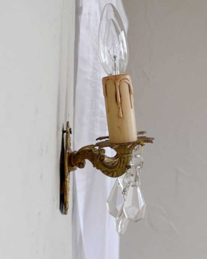 壁付けシャンデリアの側面