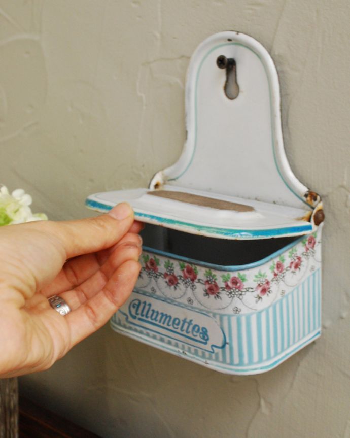 アンティークのホーロー雑貨