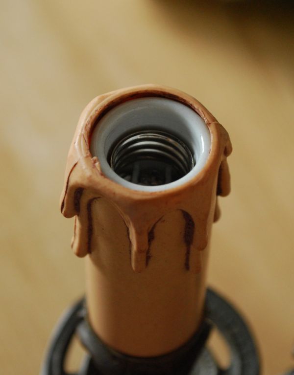 スタンドライト 照明・ライティング アンティークの風合いがあるアイアンのテーブルシャンデリア。しっかりオーバーホウルをしたので、ご安心下さい。(d-1187-z)