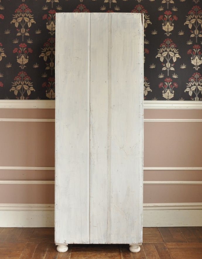 アンティークのキャビネット アンティーク家具 フランスの美しいアンティーク家具、憧れのペイント仕上げのキャビネット。 きちんとメンテナンスしてあるので、裏側もキレイです。(d-1189-f)