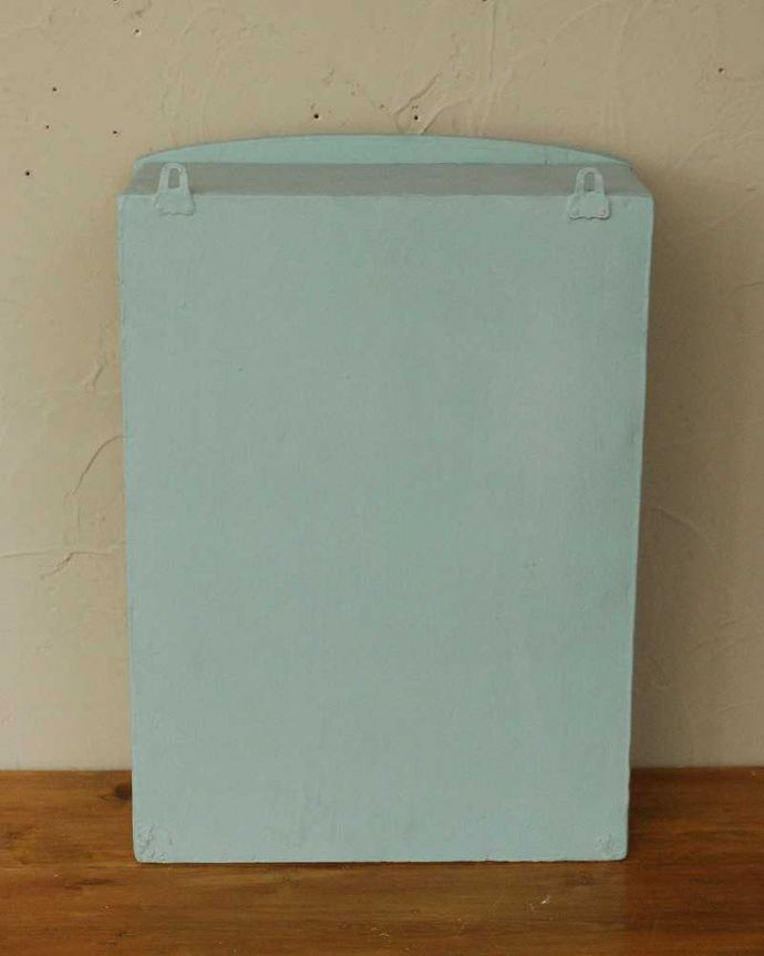 ウォールキャビネット　アンティーク家具　パリのアパルトマン気分が楽しめる、アンティークスモールキャビネット。後ろ姿も見て下さい。(d-1274-f)