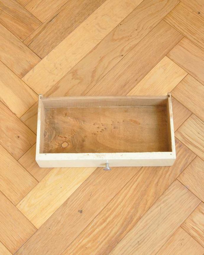 アンティークのキャビネット　アンティーク家具　フランス輸入の小さなアンティーク家具、引き出し付きのスモールキャビネット。キレイに修復しましたもちろん引き出しの中も職人がキレイにお直しました。(d-1275-f)