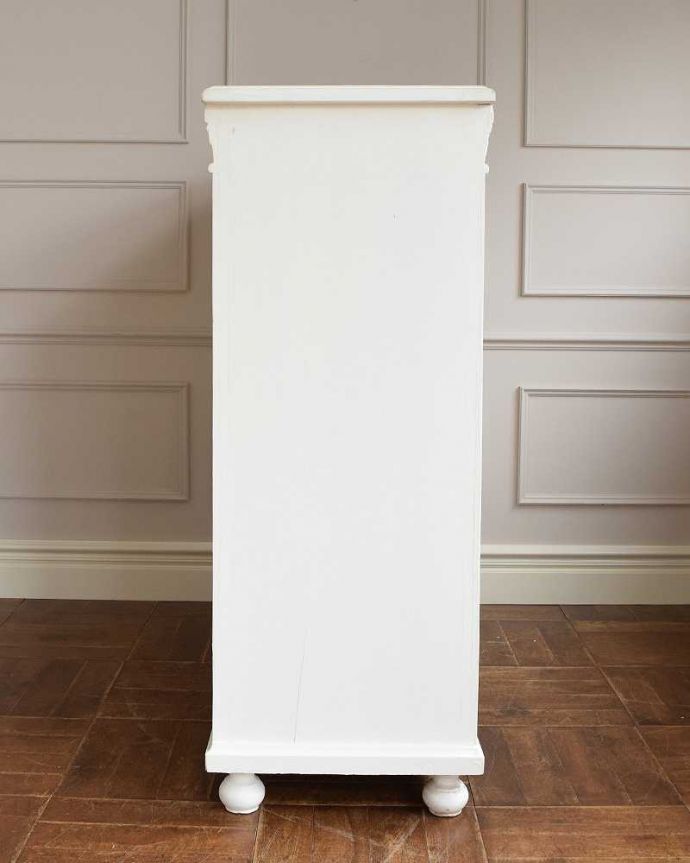 アンティークのキャビネット　アンティーク家具　フレンチスタイルのアンティークのペイント家具、カウンターキャビネット。サイドもキレイに仕上げました。(d-1288-f)