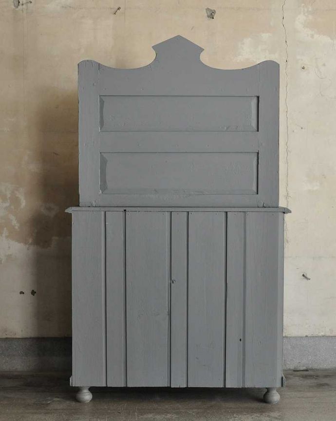 アンティークのキャビネット アンティーク家具 フランスのアンティーク家具、大人色のグレーカラーのドレッサー。後ろからも見て下さい。(d-1293-f)