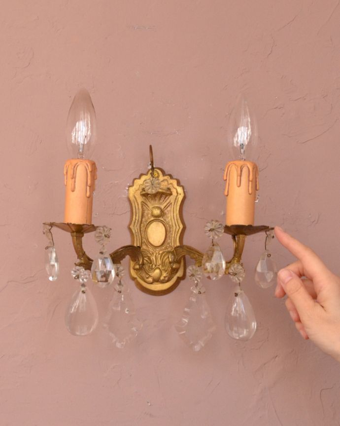 アンティークの壁付けシャンデリア