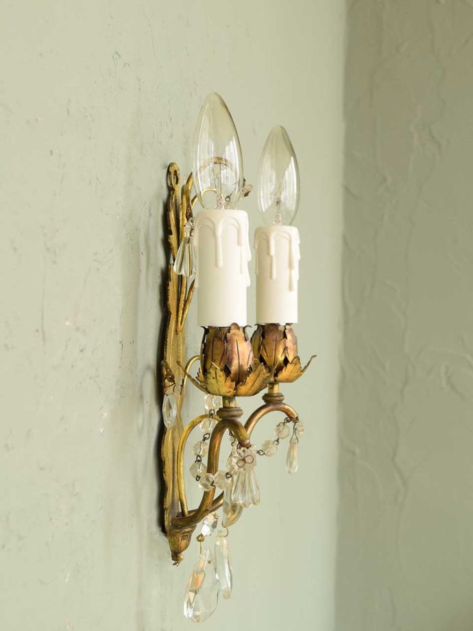 壁付けシャンデリアの側面