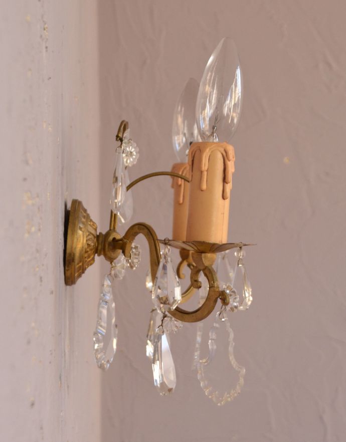 壁付けシャンデリアの側面