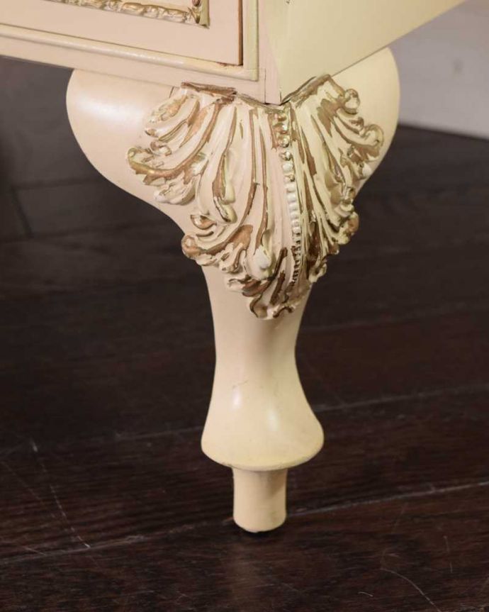 アンティークのドレッサー アンティーク家具 ドレッサーとして使えるアンティーク家具、引き出し付きのスタンドミラー(姿見) 。フランスらしく美しい彫彫のデザインもいろいろです。(d-1334-f)