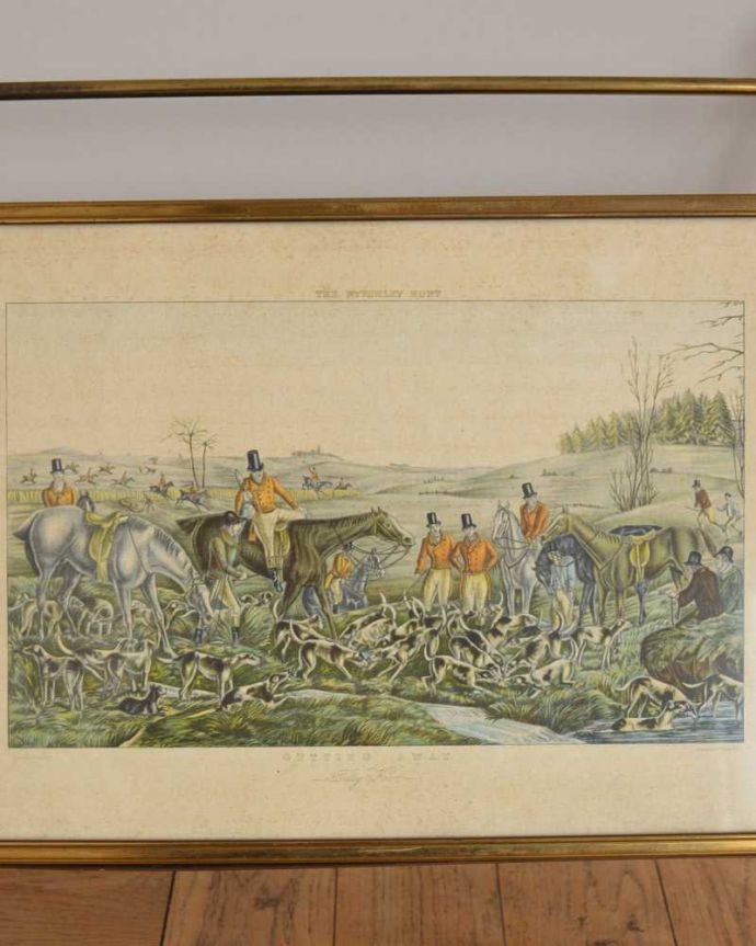 マガジンラック　アンティーク家具　美しい絵画まで付いてくるような珍しい真鍮製のアンティークマガジンラック。シャス・ア・クールの様子沢山の犬と一緒に銃を使わずに行われる最も古い狩猟スタイルです。(d-1340-f)