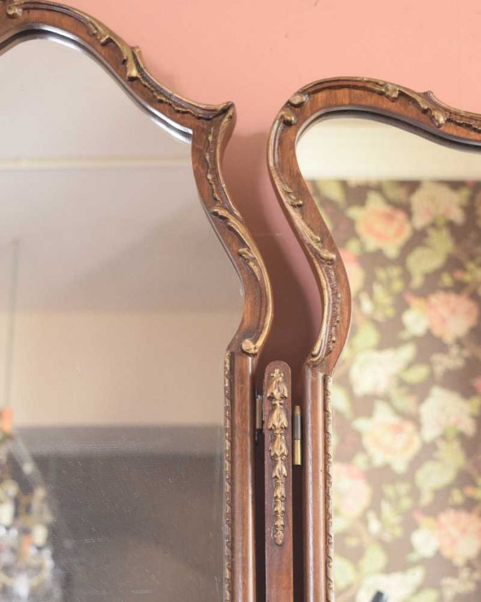 アンティークのドレッサー　アンティーク家具　アンティークのフレンチインテリア、三面鏡ドレッシングチェスト。ご希望の方には新しいミラーコンディションのいいミラーですが、ご希望の方には新しいミラーに交換してお届けします（別途見積もり）ご注文の際、ご連絡下さい。(d-1357-f)