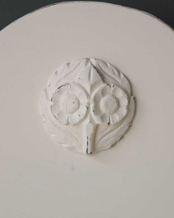 アンティークのキャビネット アンティーク家具 フランスの可愛いアンティーク家具,ペイントのドレッサー。惚れ惚れしちゃう美しさ女性らしい彫り。(d-1365-f)