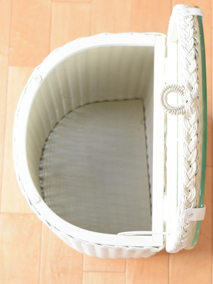 ロイドルームボックスの中