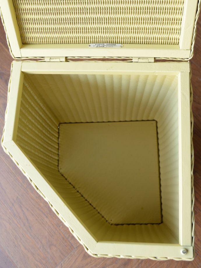 ロイドルームボックスの中