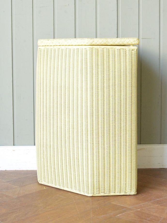 ロイドルームボックスの側面