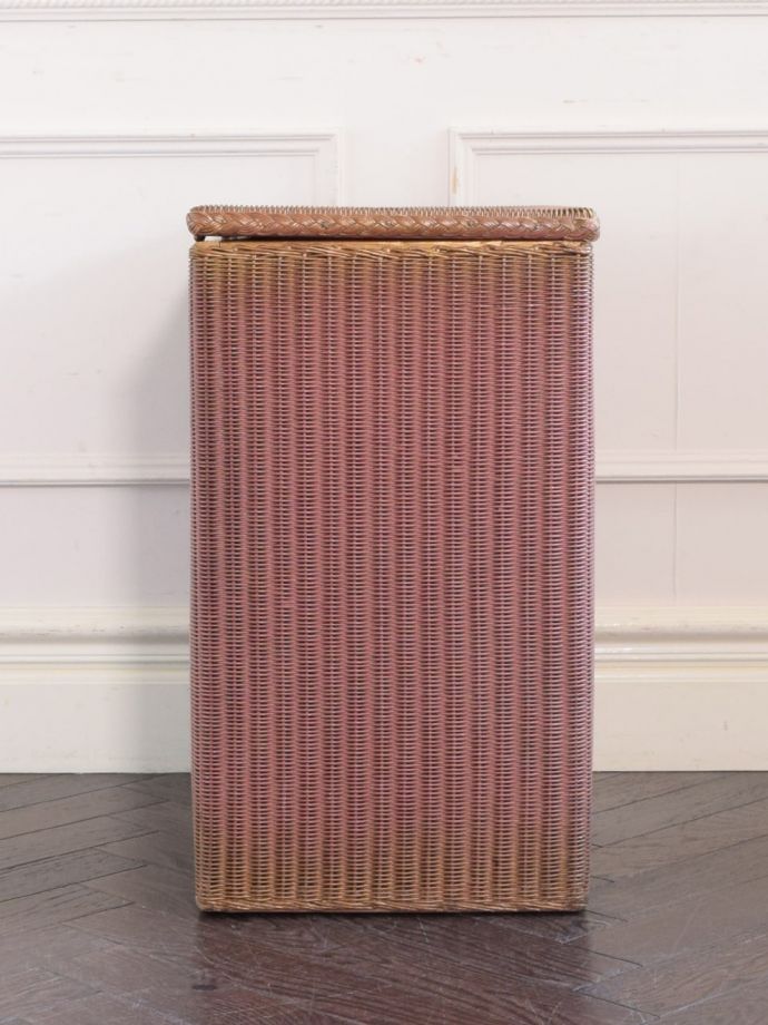 ロイドルームボックスの側面