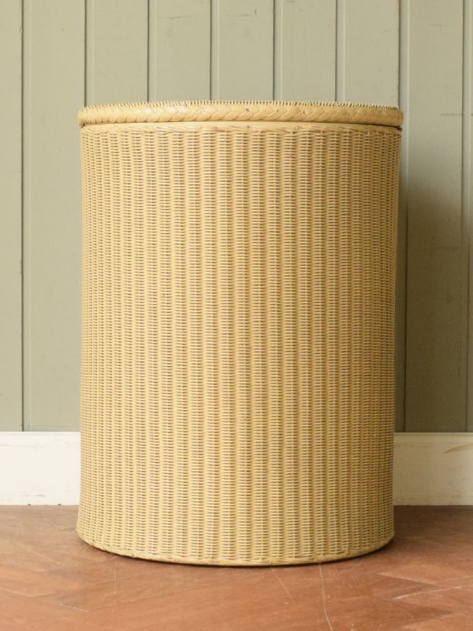 ロイドルームボックスの側面