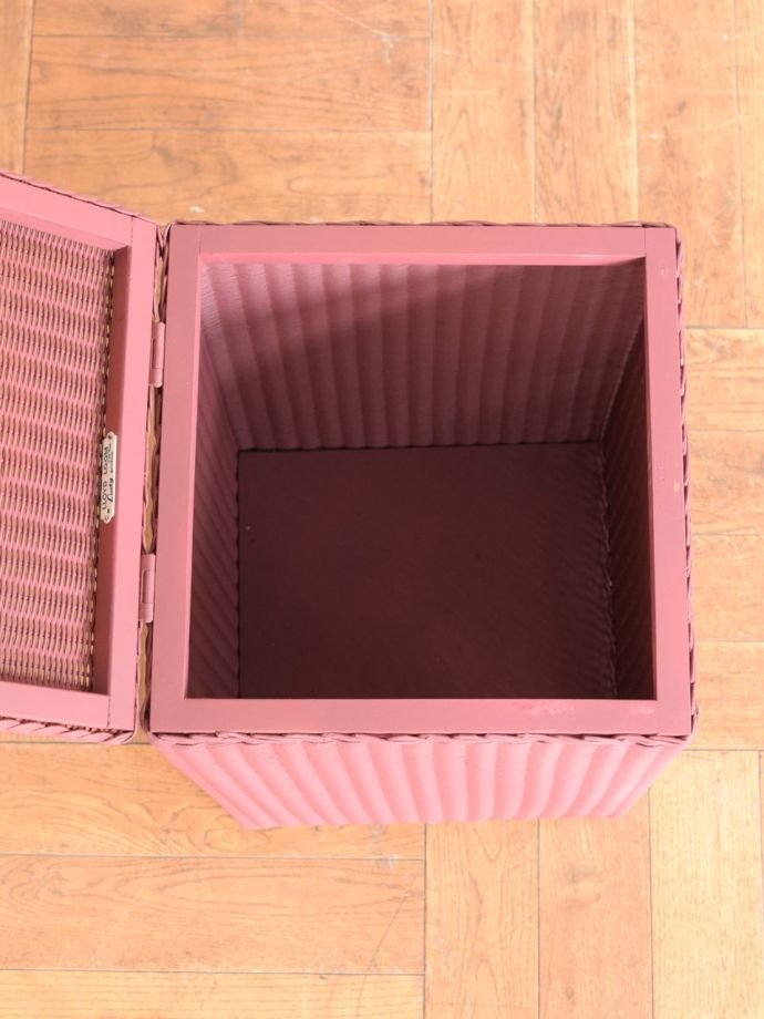 ロイドルームボックスの中