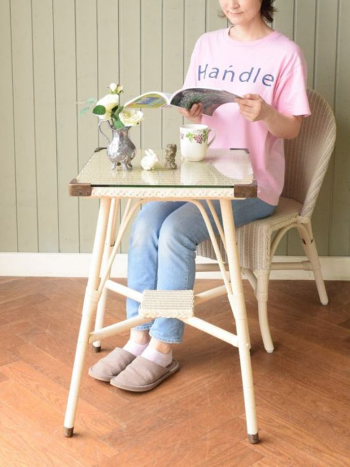 アンティークのロイドルームテーブル