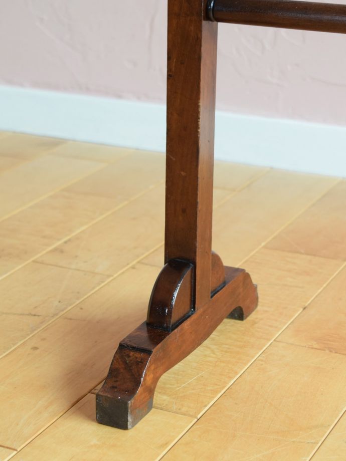 タオルハンガーの足