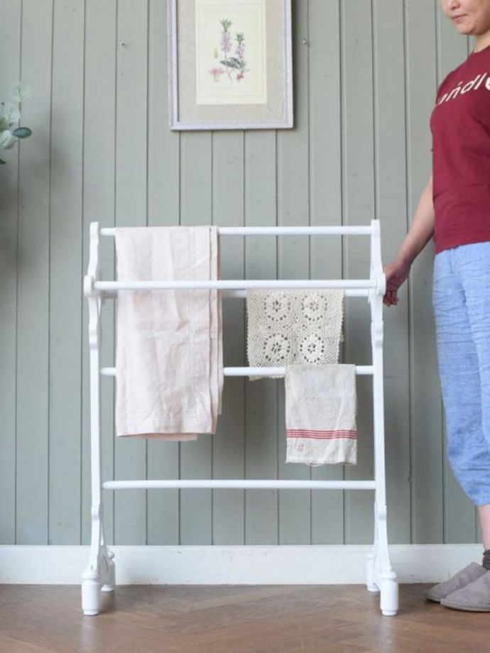 アンティークのタオルハンガー